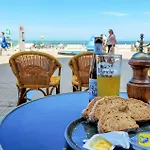 1 Bedroom Awesome In Οστένδη