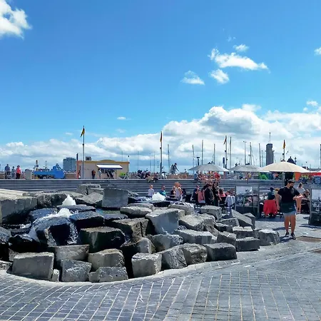 1 Bedroom Awesome In *