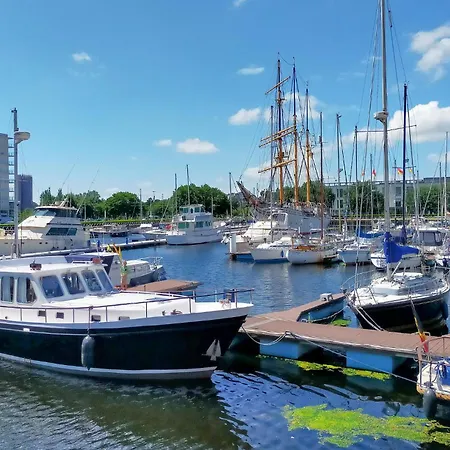 1 Bedroom Awesome In *