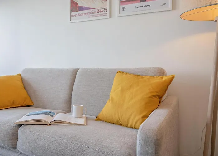 1 Bedroom Awesome In *