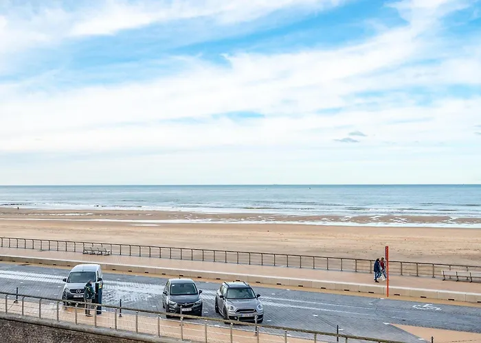 Apartment 1 Bedroom Awesome In *